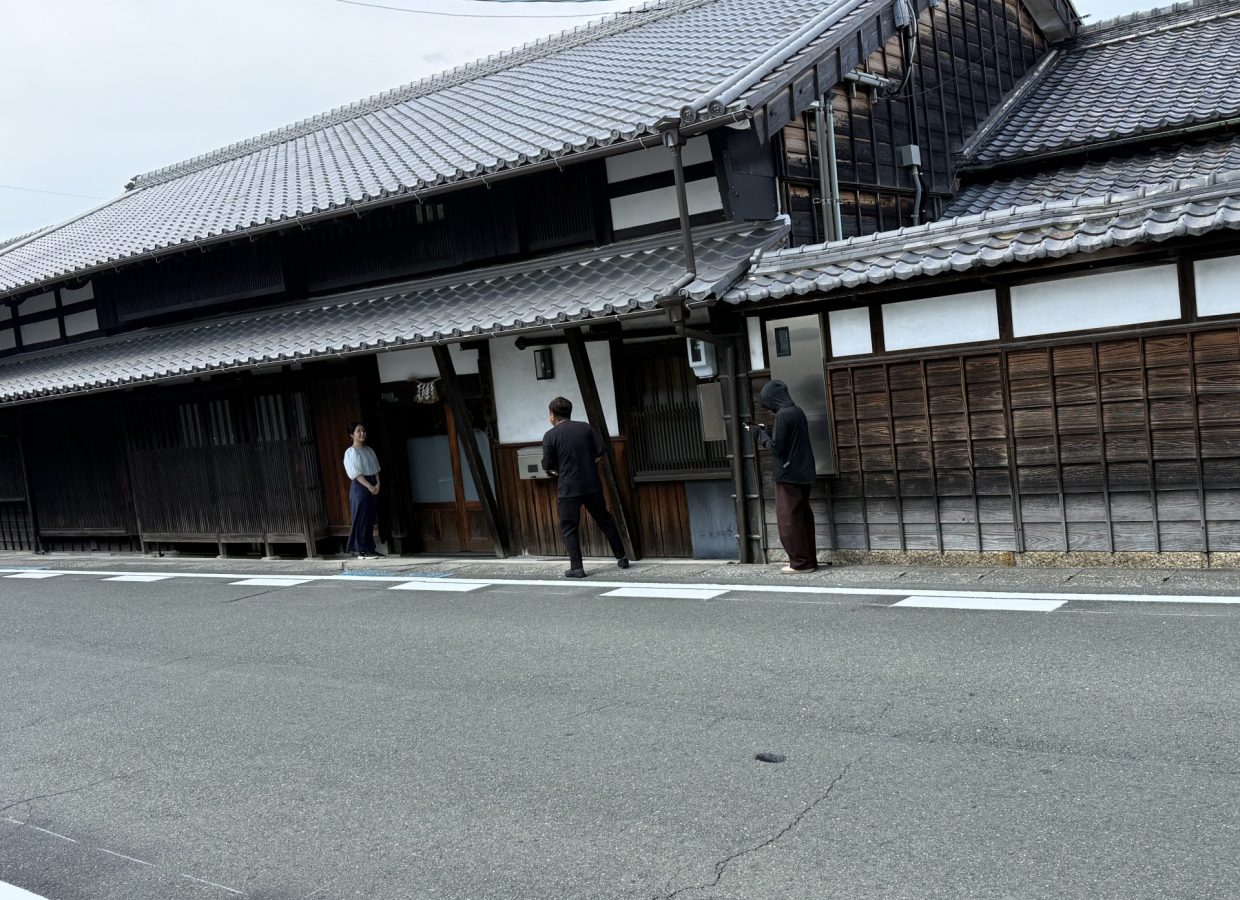 伝える力はあった。伝わる場所がなかった。320年の老舗食品卸が採用LPで変えたこと